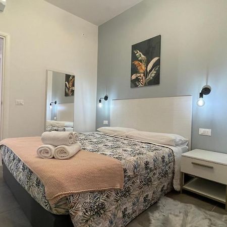 Guest House Kinga Cavour Флоренція Екстер'єр фото