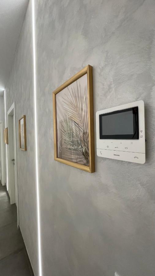 Guest House Kinga Cavour Флоренція Екстер'єр фото